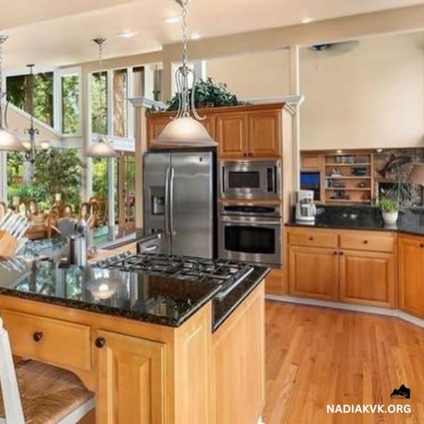 backsplash for ubatuba granite