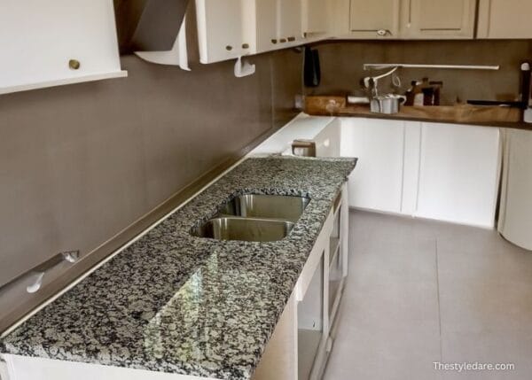 Gran Perla granite